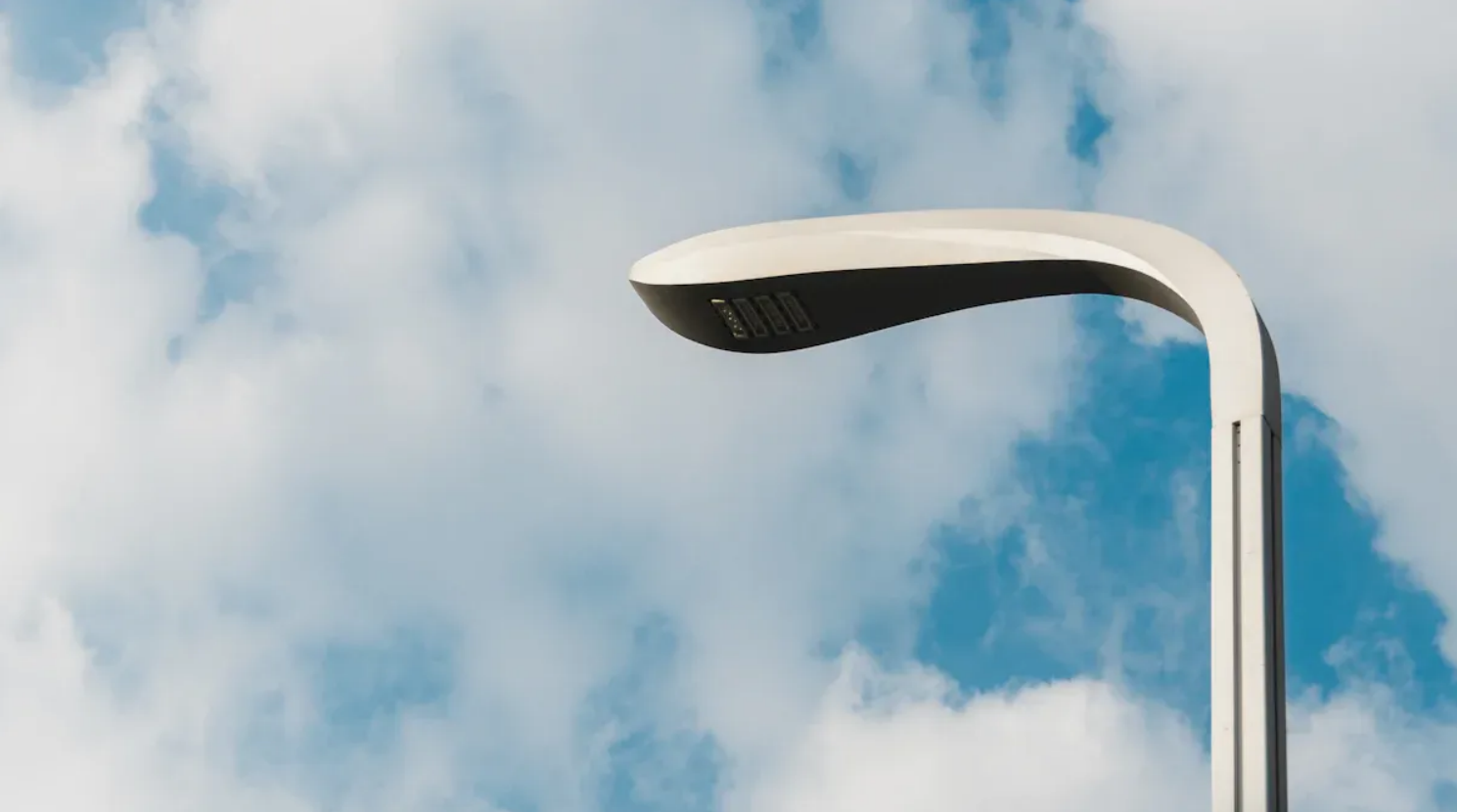 Cómo las fábricas de iluminación solar OEM dan forma al futuro de la iluminación al aire libre