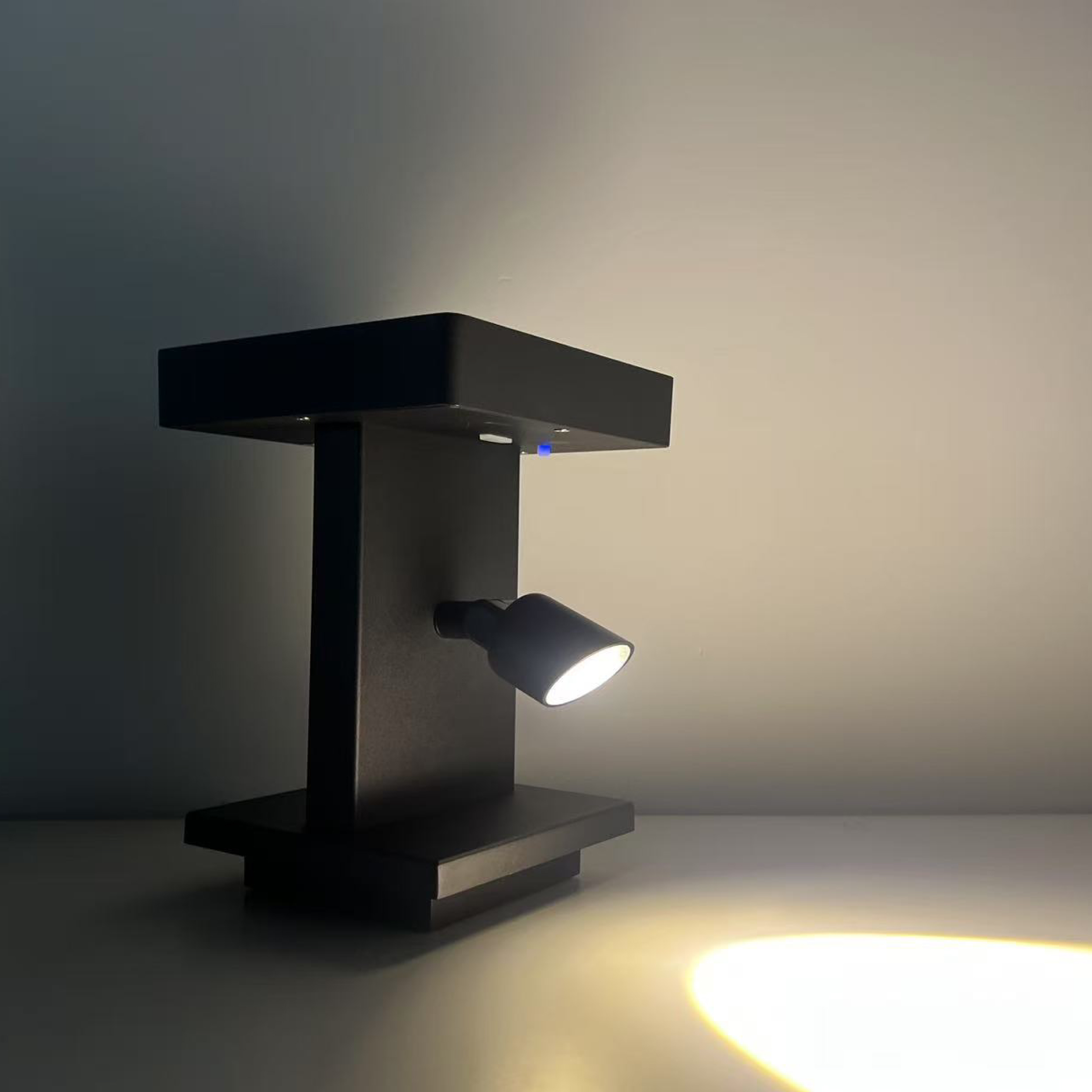 SOL SQR | Luz de bollard de cuadrado solar de una sola cabeza